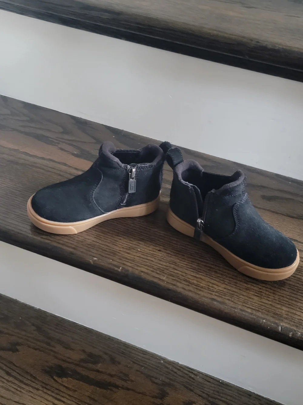 UGG stylish kids